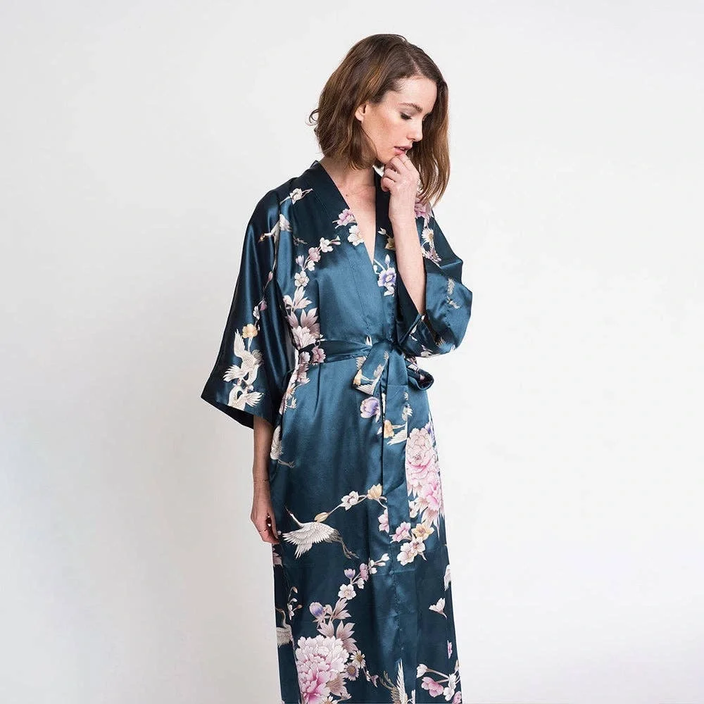 Kim + Ono Chrysanthemum & Crane Long Satin Kimono Robe Navy One Size - No Tie - Picture 3 of 16
